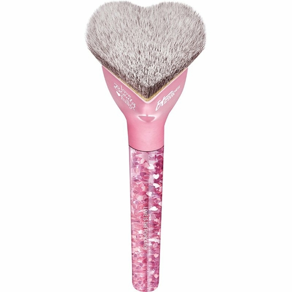 it cosmetics Other - BNIB LE IT Cosmetics Heart❤Foundation Brush!!Gorg!